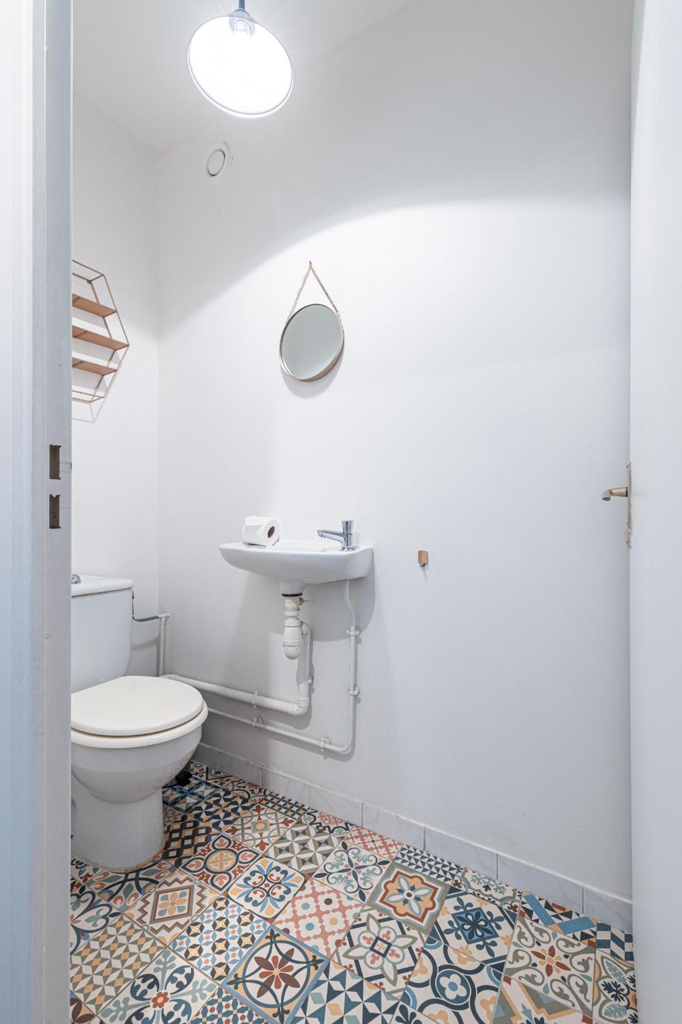 Appartement 2 Bdrs & Parking In The Old Town ! Nice